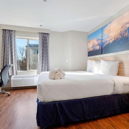Days Inn By Wyndham Thornton Dış mekan fotoğraf