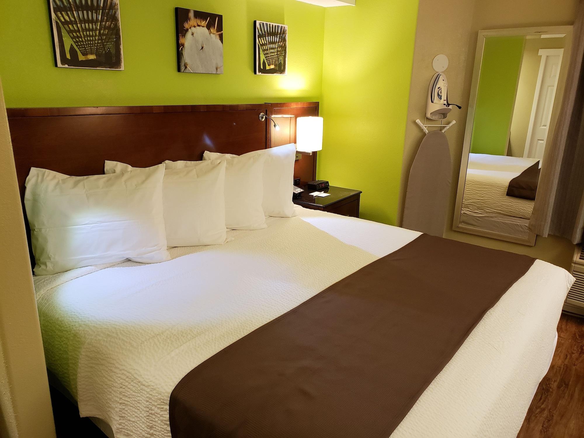 Days Inn By Wyndham Thornton Dış mekan fotoğraf
