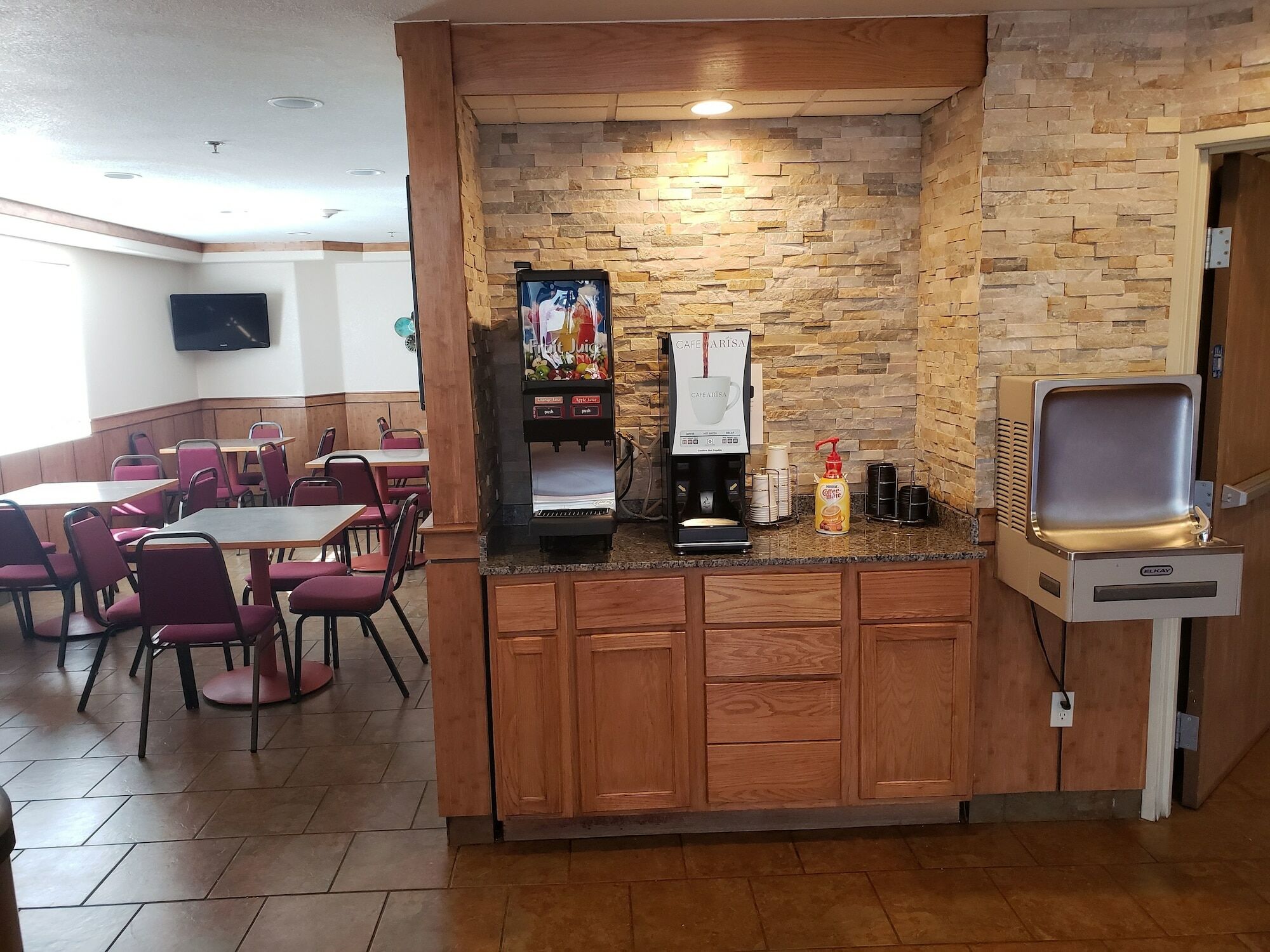 Days Inn By Wyndham Thornton Dış mekan fotoğraf